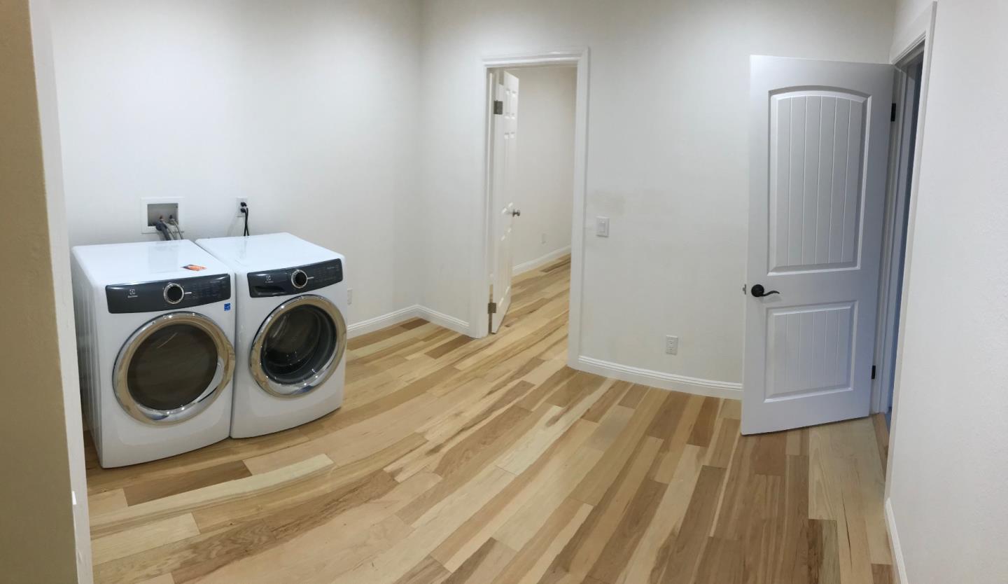 Detail Gallery Image 8 of 20 For 201 Grand Blvd #211,  San Mateo,  CA 94401 - 3 Beds | 3 Baths
