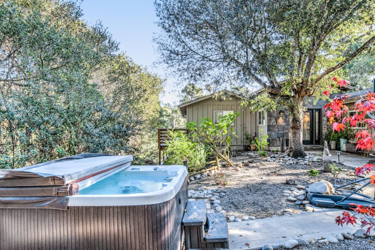 Detail Gallery Image 1 of 19 For 24971 N Carmel Hills Dr, Carmel,  CA 93923 - 4 Beds | 3 Baths