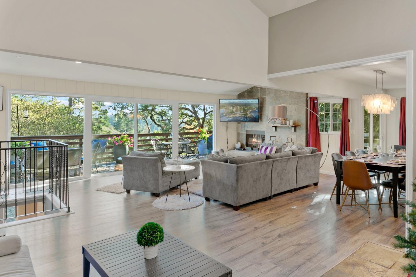Detail Gallery Image 6 of 19 For 24971 N Carmel Hills Dr, Carmel,  CA 93923 - 4 Beds | 3 Baths