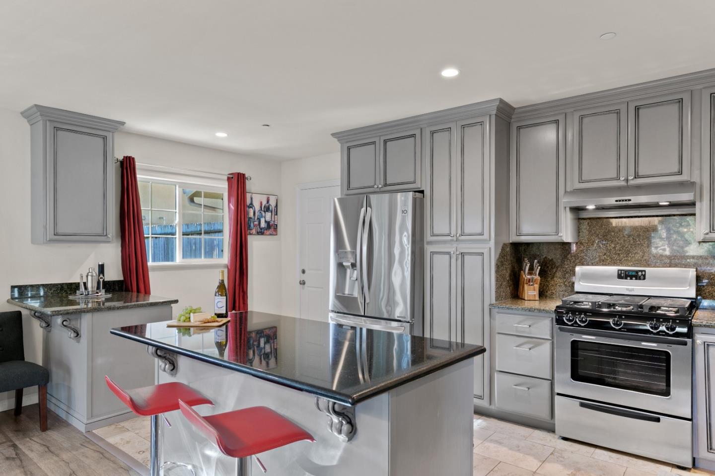 Detail Gallery Image 9 of 19 For 24971 N Carmel Hills Dr, Carmel,  CA 93923 - 4 Beds | 3 Baths