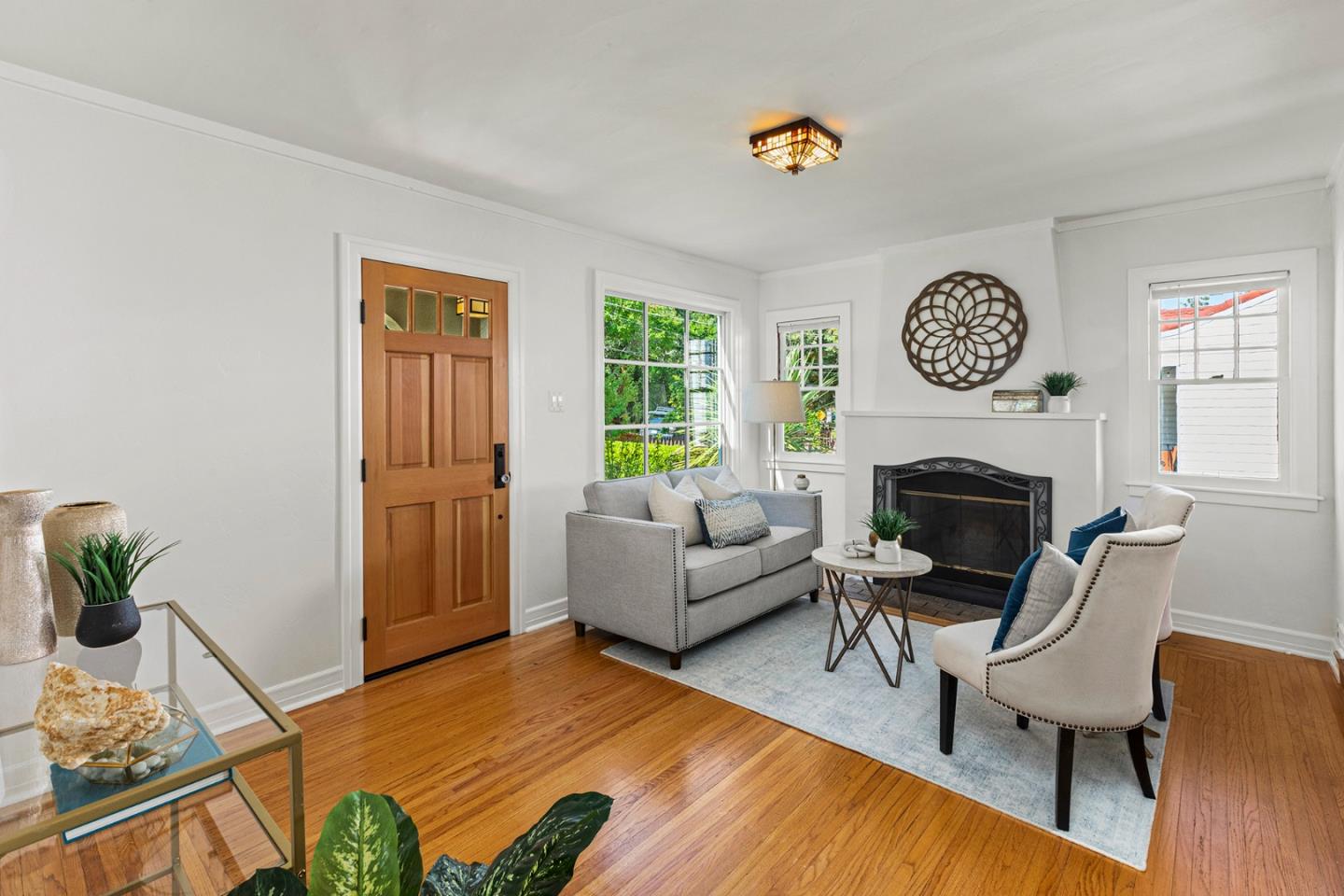 Detail Gallery Image 7 of 63 For 212 Gilbert Ave, Menlo Park,  CA 94025 - 3 Beds | 3 Baths