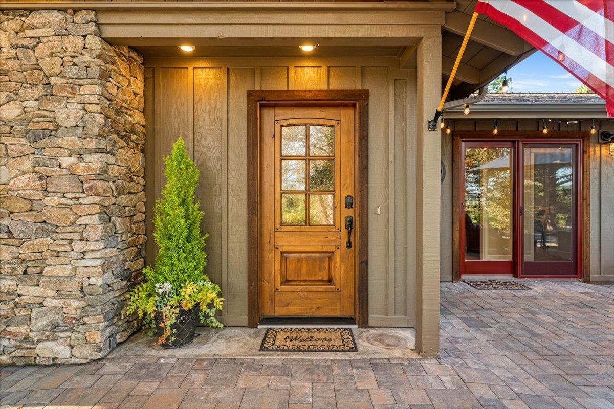 Detail Gallery Image 15 of 101 For 7409 Hihn Rd, Ben Lomond,  CA 95005 - 4 Beds | 3 Baths