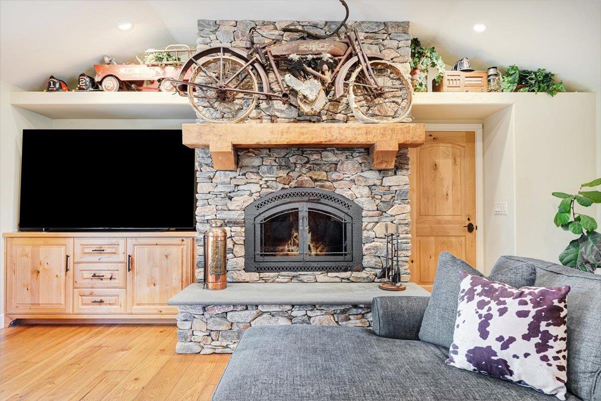 Detail Gallery Image 31 of 101 For 7409 Hihn Rd, Ben Lomond,  CA 95005 - 4 Beds | 3 Baths