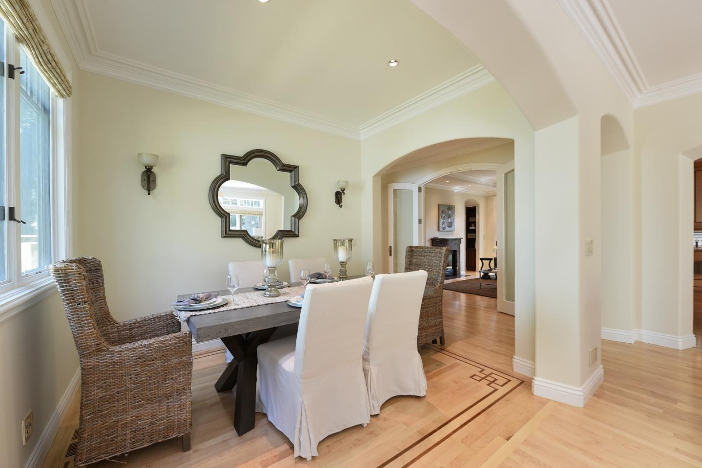 Detail Gallery Image 2 of 9 For Waverley St, Palo Alto,  CA 94301 - 6 Beds | 5 Baths