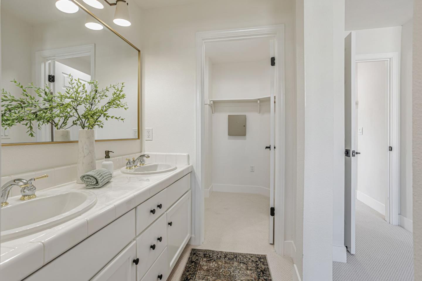 Detail Gallery Image 25 of 55 For 234 Houghton St, Mountain View,  CA 94041 - 2 Beds | 2/1 Baths