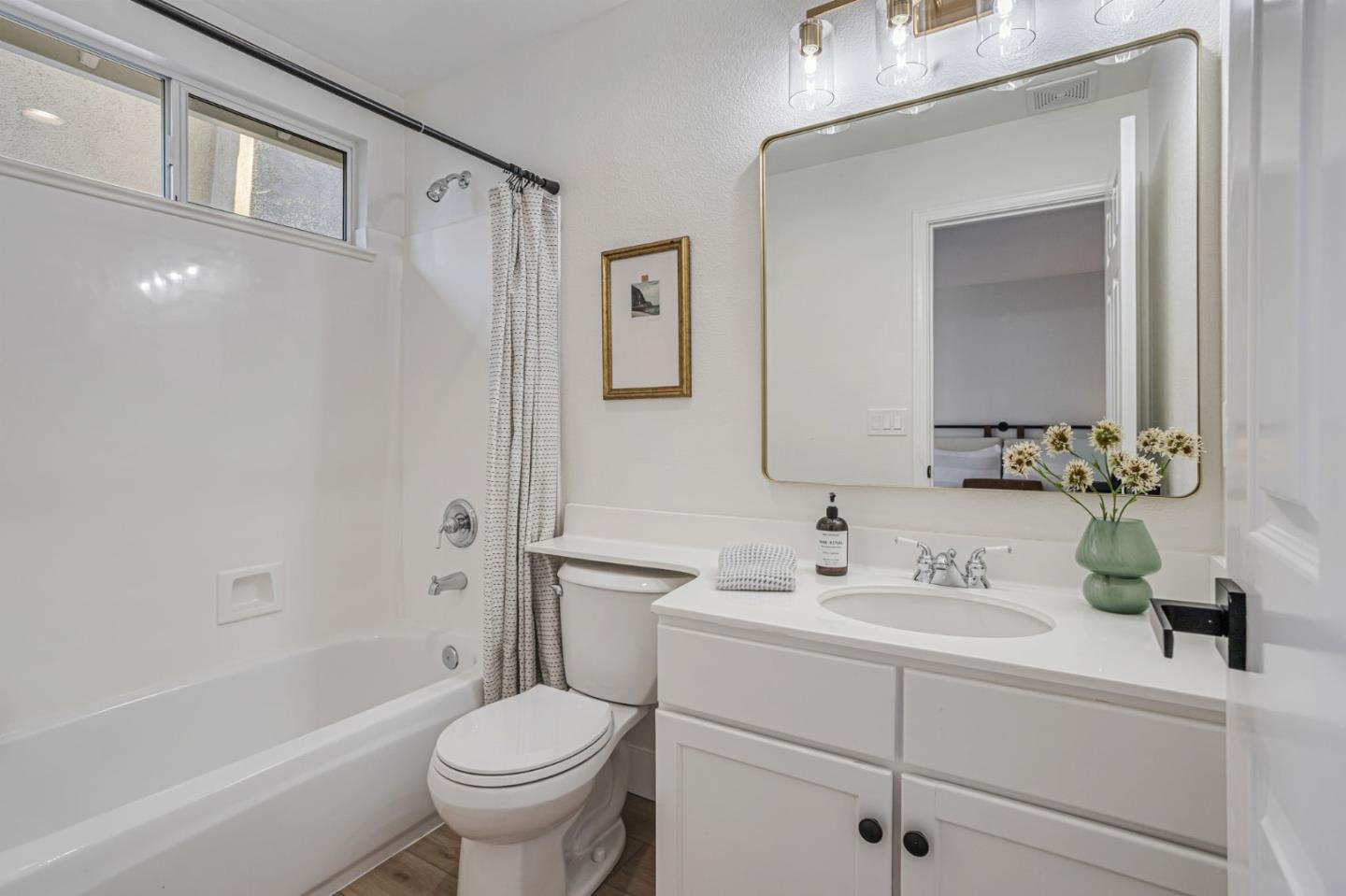 Detail Gallery Image 27 of 55 For 234 Houghton St, Mountain View,  CA 94041 - 2 Beds | 2/1 Baths