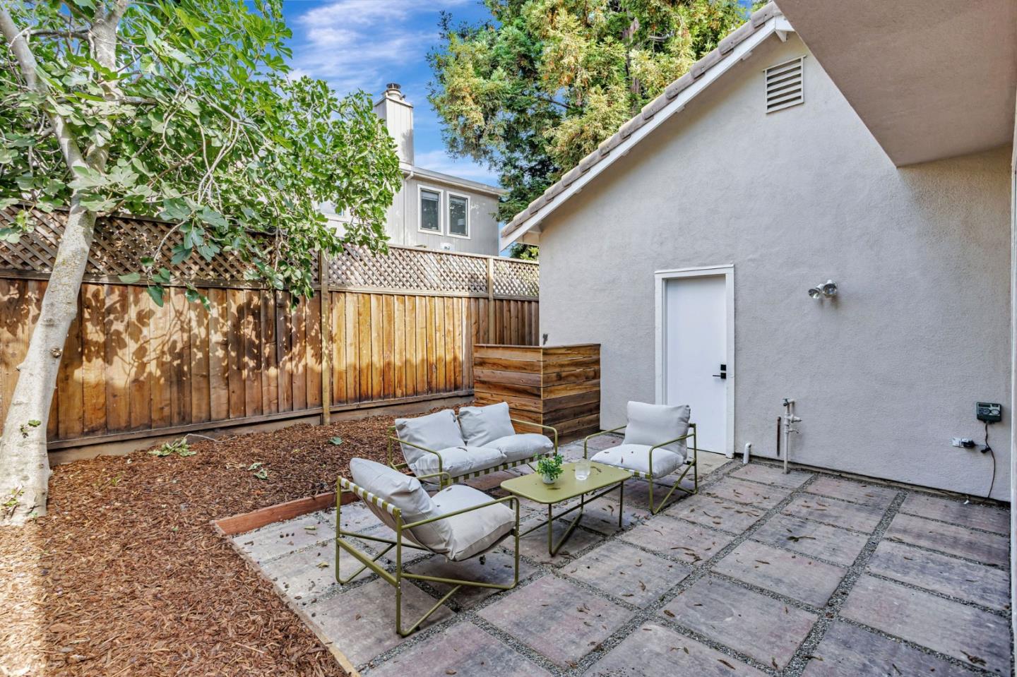 Detail Gallery Image 32 of 55 For 234 Houghton St, Mountain View,  CA 94041 - 2 Beds | 2/1 Baths
