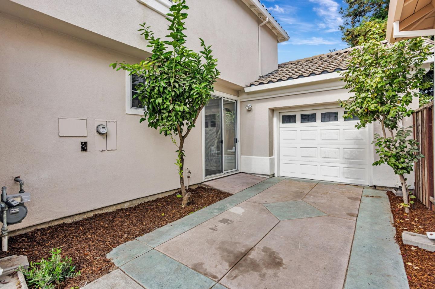 Detail Gallery Image 33 of 55 For 234 Houghton St, Mountain View,  CA 94041 - 2 Beds | 2/1 Baths