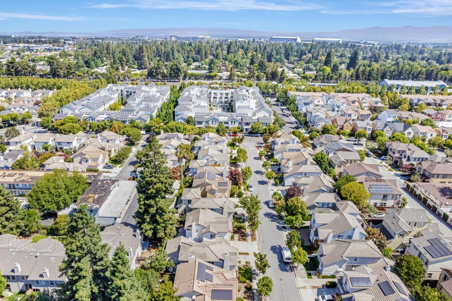 Detail Gallery Image 44 of 55 For 234 Houghton St, Mountain View,  CA 94041 - 2 Beds | 2/1 Baths