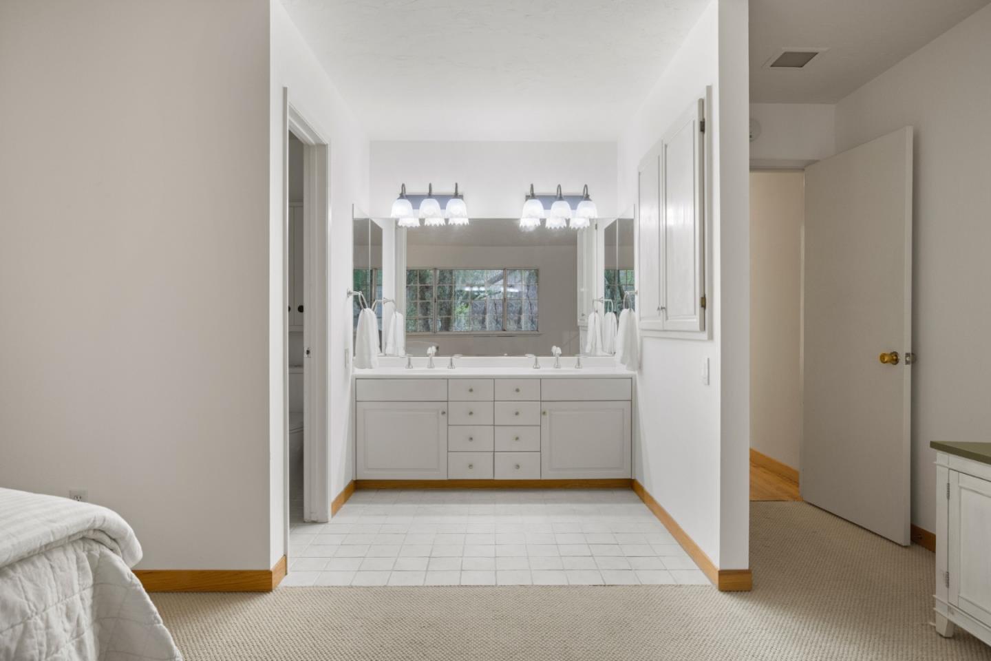 Detail Gallery Image 11 of 20 For 93 Boronda Rd, Carmel Valley,  CA 93924 - 4 Beds | 2 Baths