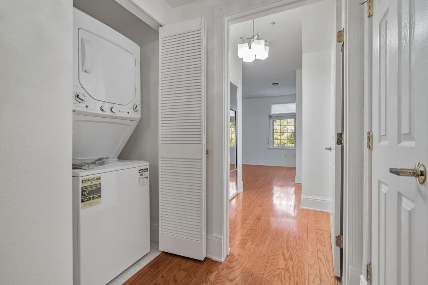 Detail Gallery Image 20 of 32 For 530 El Camino Real #209,  Burlingame,  CA 94010 - 2 Beds | 2 Baths