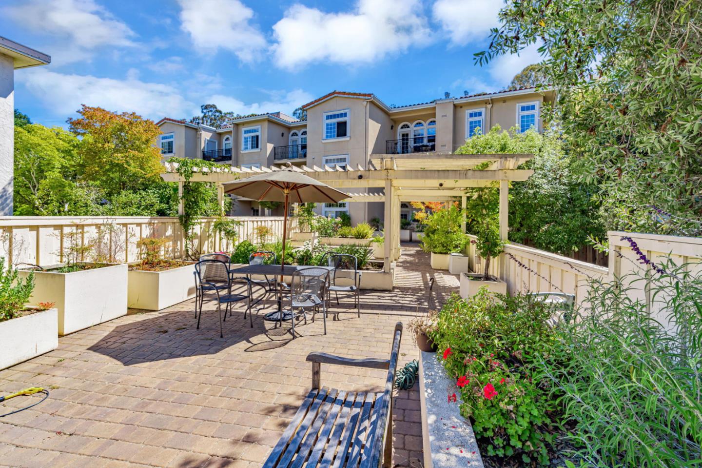 Detail Gallery Image 28 of 32 For 530 El Camino Real #209,  Burlingame,  CA 94010 - 2 Beds | 2 Baths