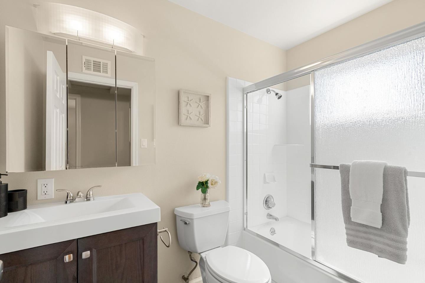 Detail Gallery Image 25 of 43 For 3496 Picadilly Dr, San Jose,  CA 95118 - 3 Beds | 2 Baths