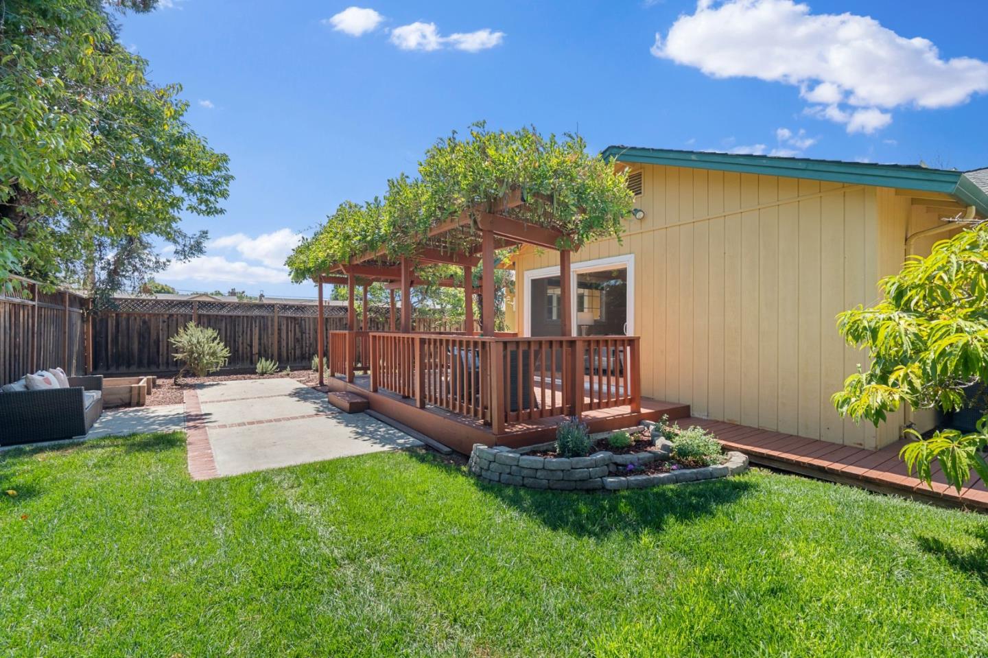 Detail Gallery Image 27 of 43 For 3496 Picadilly Dr, San Jose,  CA 95118 - 3 Beds | 2 Baths