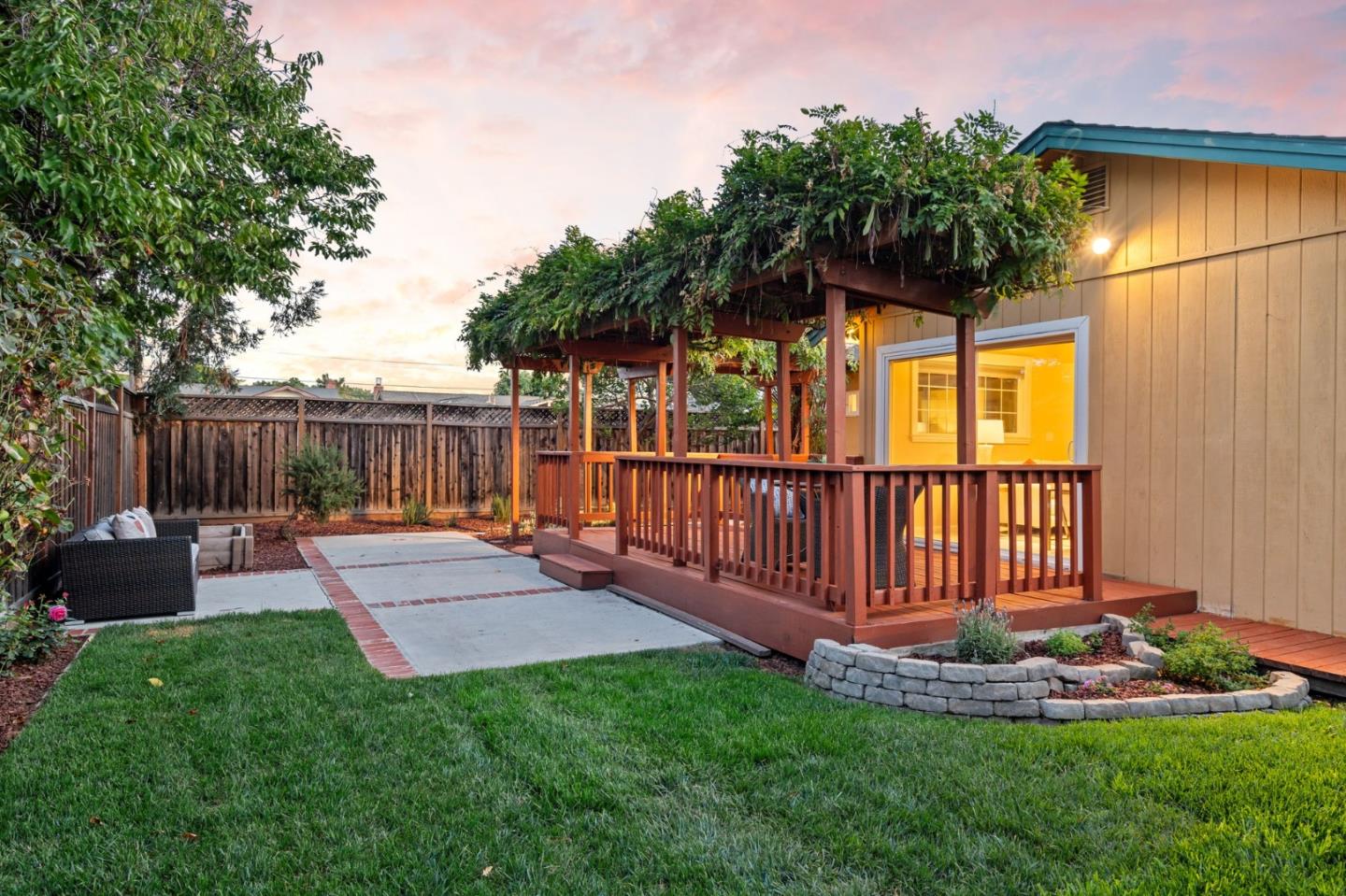 Detail Gallery Image 33 of 43 For 3496 Picadilly Dr, San Jose,  CA 95118 - 3 Beds | 2 Baths