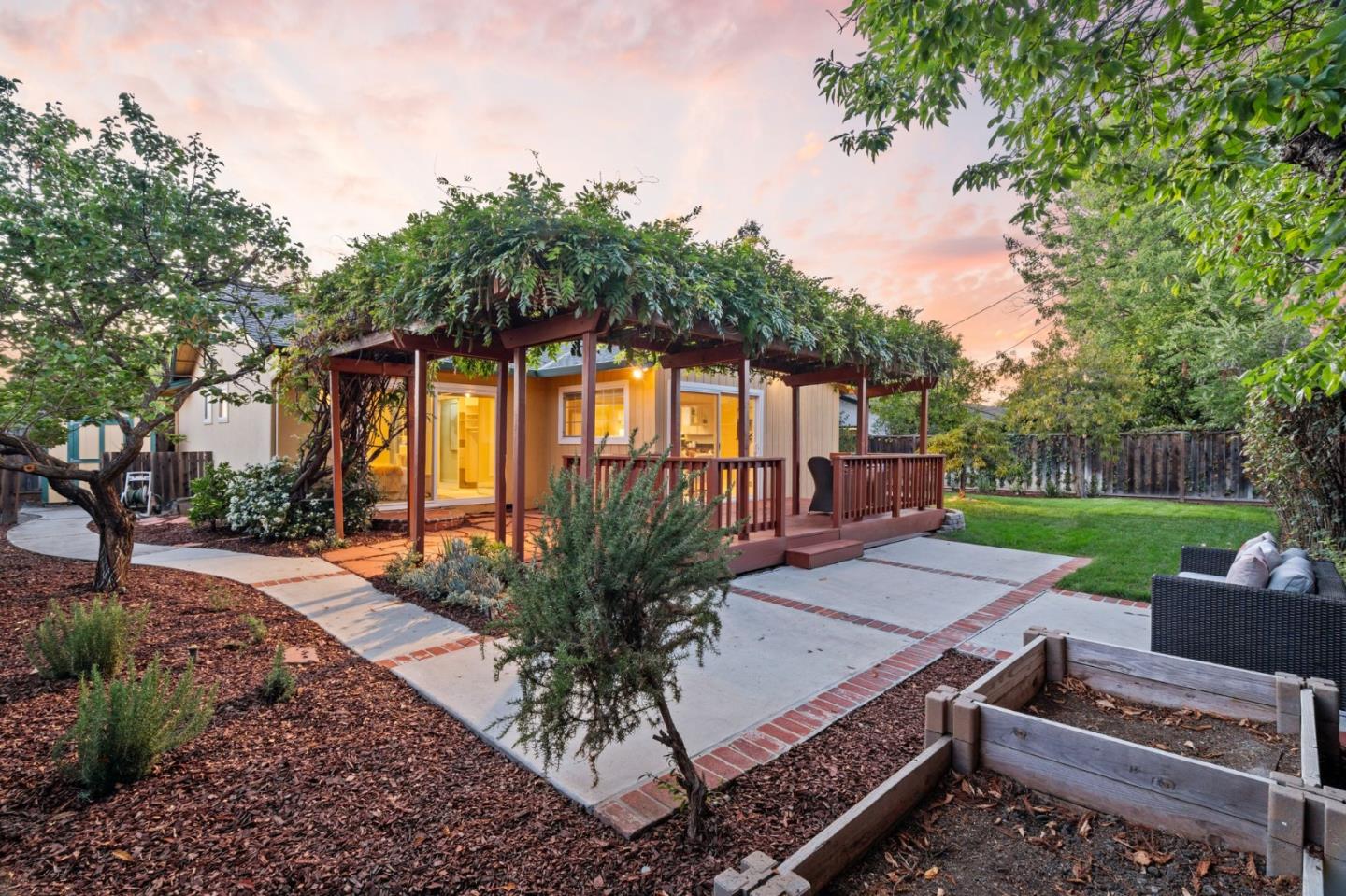Detail Gallery Image 34 of 43 For 3496 Picadilly Dr, San Jose,  CA 95118 - 3 Beds | 2 Baths