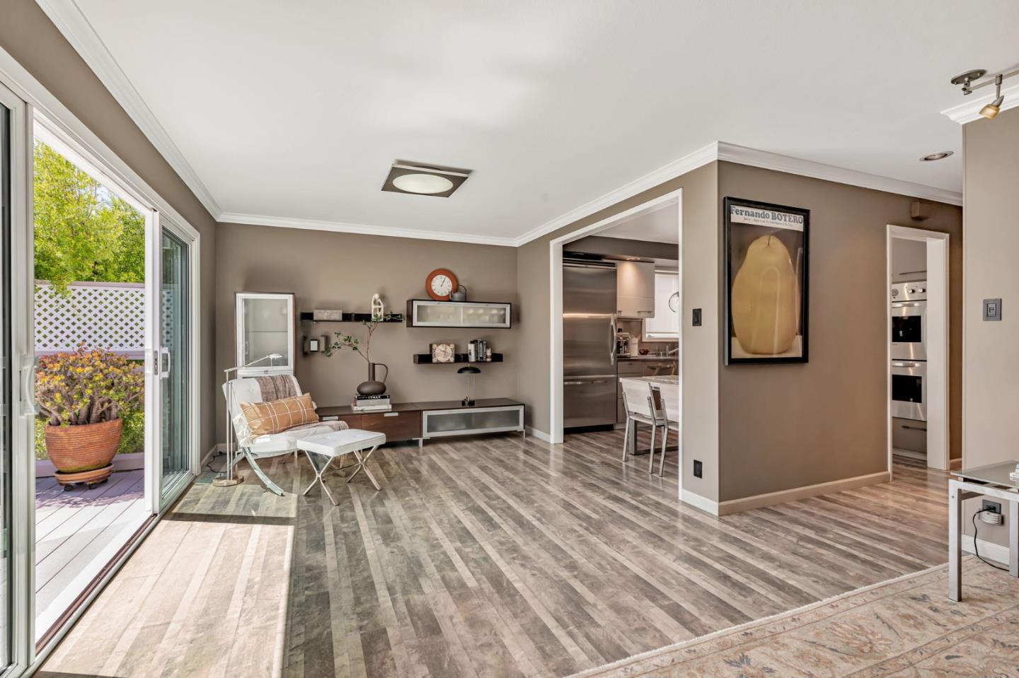 Detail Gallery Image 11 of 58 For 32 Clairview Ct, San Francisco,  CA 94131 - 4 Beds | 3 Baths