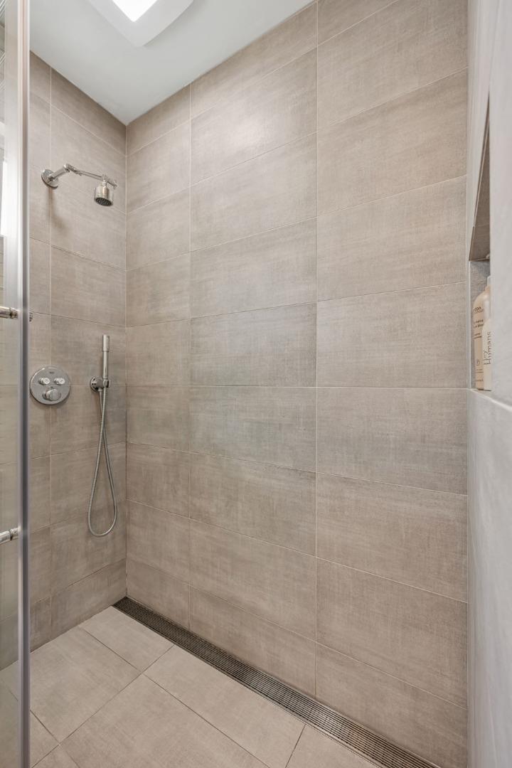 Detail Gallery Image 30 of 58 For 32 Clairview Ct, San Francisco,  CA 94131 - 4 Beds | 3 Baths