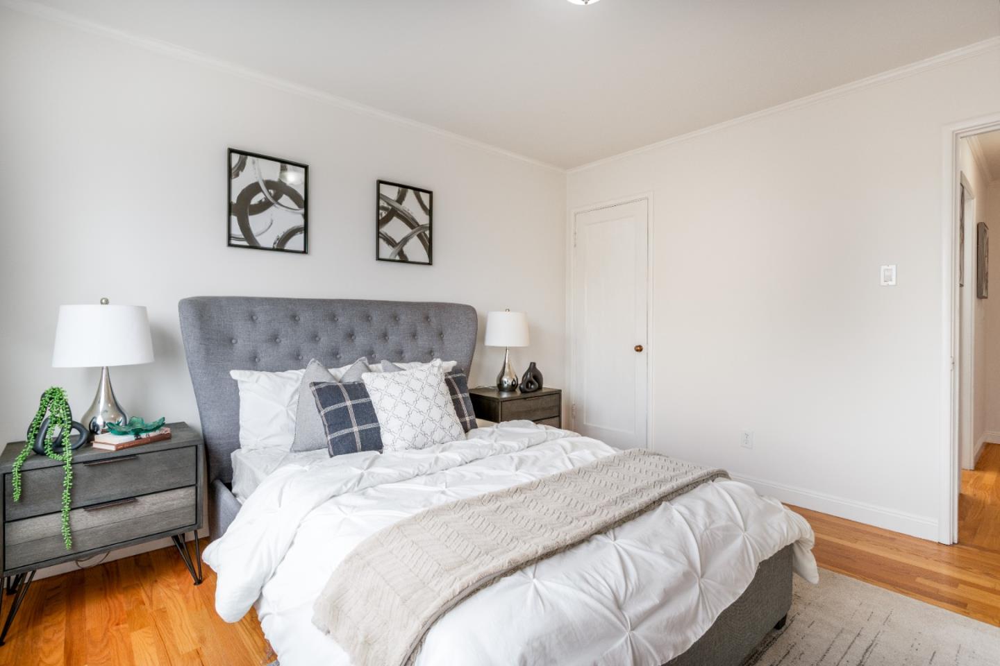 Detail Gallery Image 5 of 33 For 2115 42nd Ave, San Francisco,  CA 94116 - 3 Beds | 2 Baths