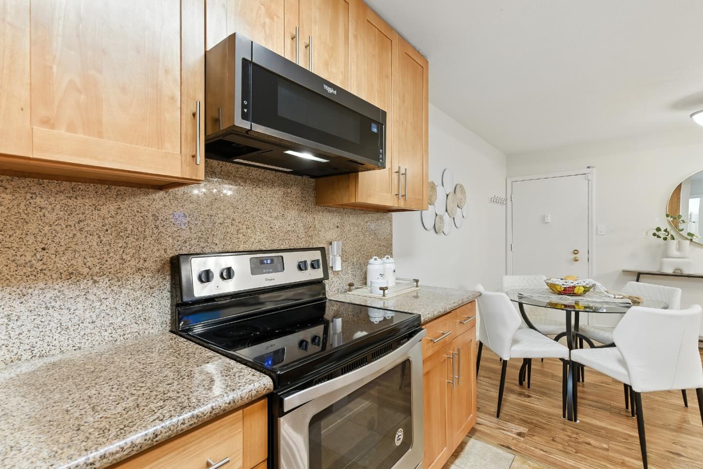 Detail Gallery Image 12 of 24 For 103 Piccadilly Pl a,  San Bruno,  CA 94066 - 1 Beds | 1 Baths