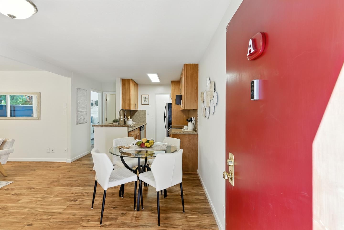Detail Gallery Image 2 of 24 For 103 Piccadilly Pl a,  San Bruno,  CA 94066 - 1 Beds | 1 Baths