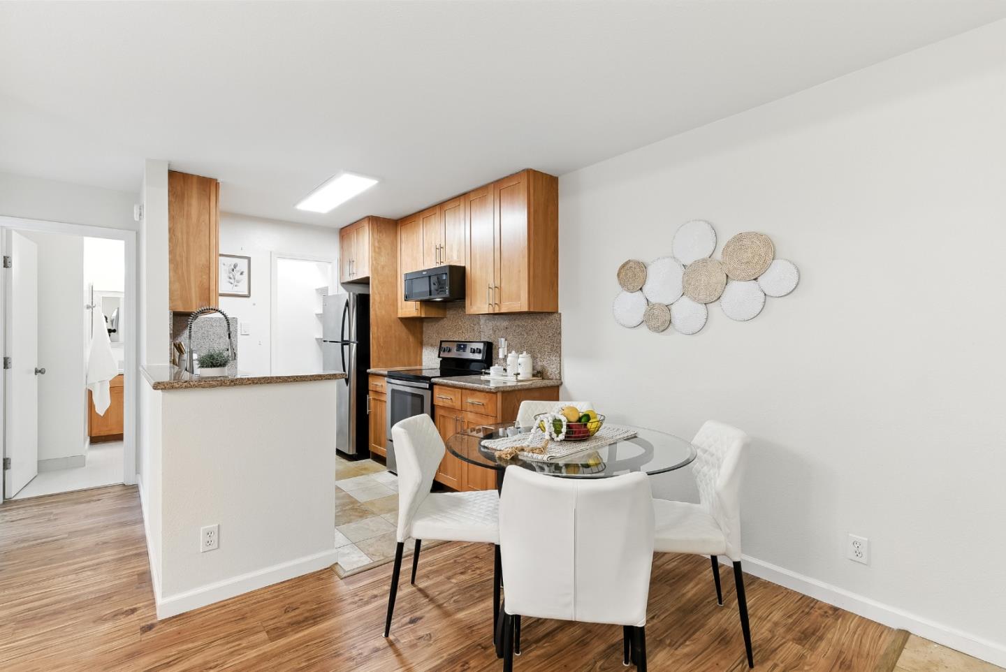 Detail Gallery Image 7 of 24 For 103 Piccadilly Pl a,  San Bruno,  CA 94066 - 1 Beds | 1 Baths