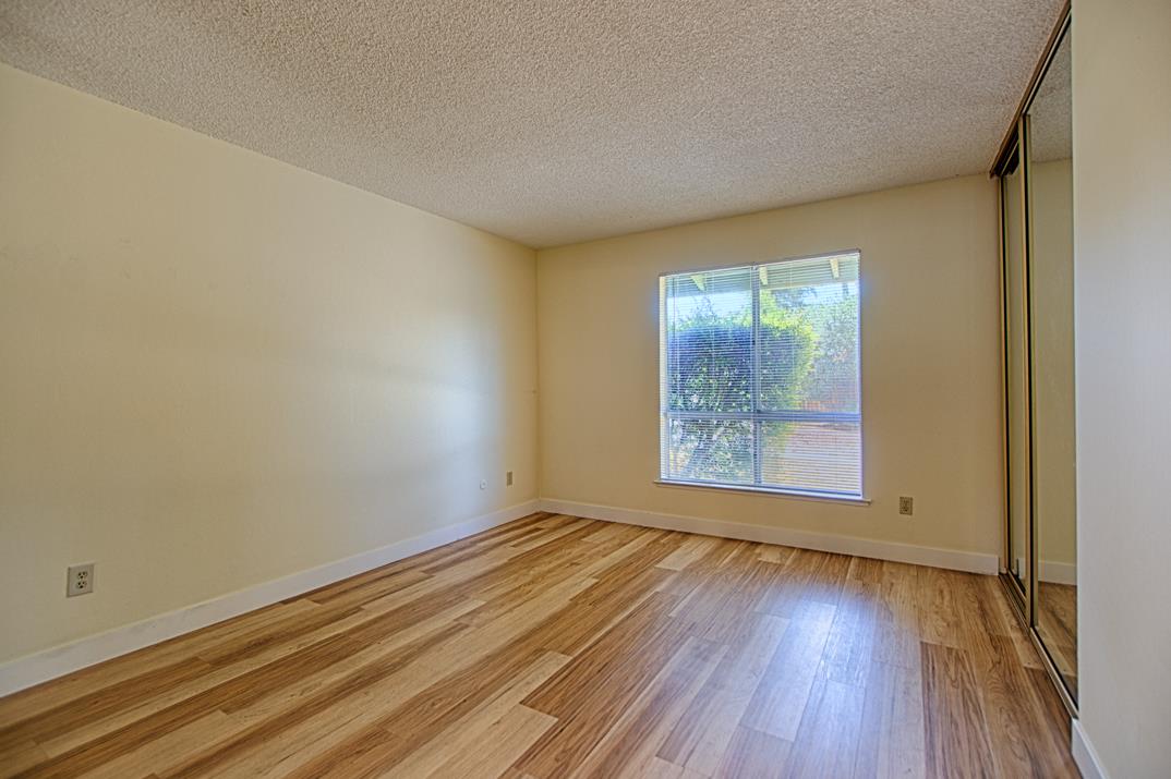 Detail Gallery Image 15 of 24 For 140 Castillion Ter, Santa Cruz,  CA 95060 - 3 Beds | 2 Baths