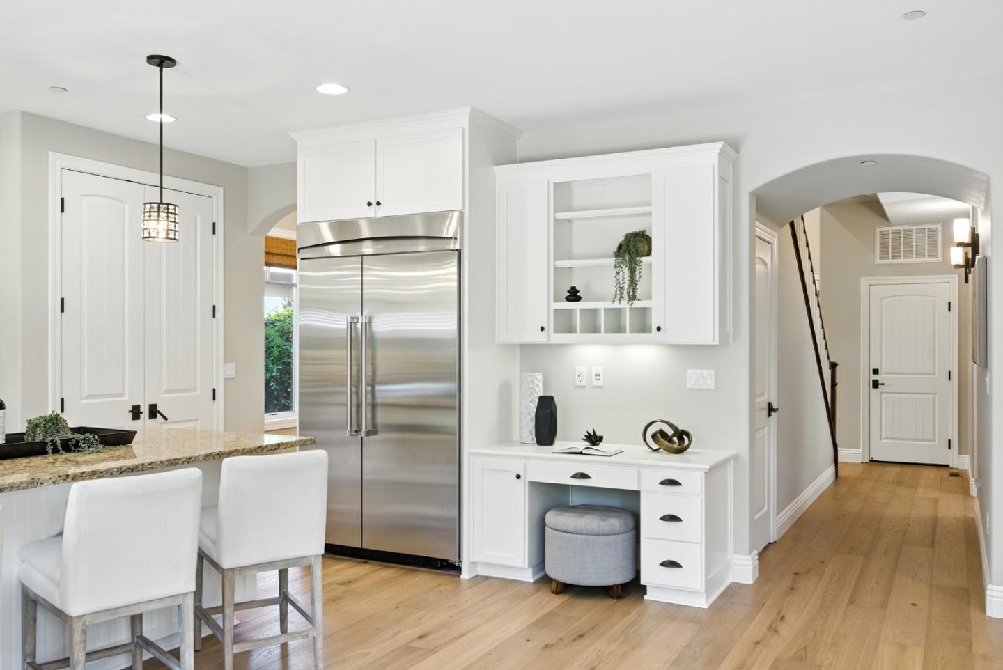 Detail Gallery Image 21 of 53 For 270 Oakview Dr, San Carlos,  CA 94070 - 4 Beds | 3 Baths