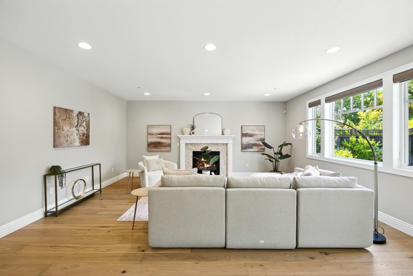 Detail Gallery Image 22 of 53 For 270 Oakview Dr, San Carlos,  CA 94070 - 4 Beds | 3 Baths
