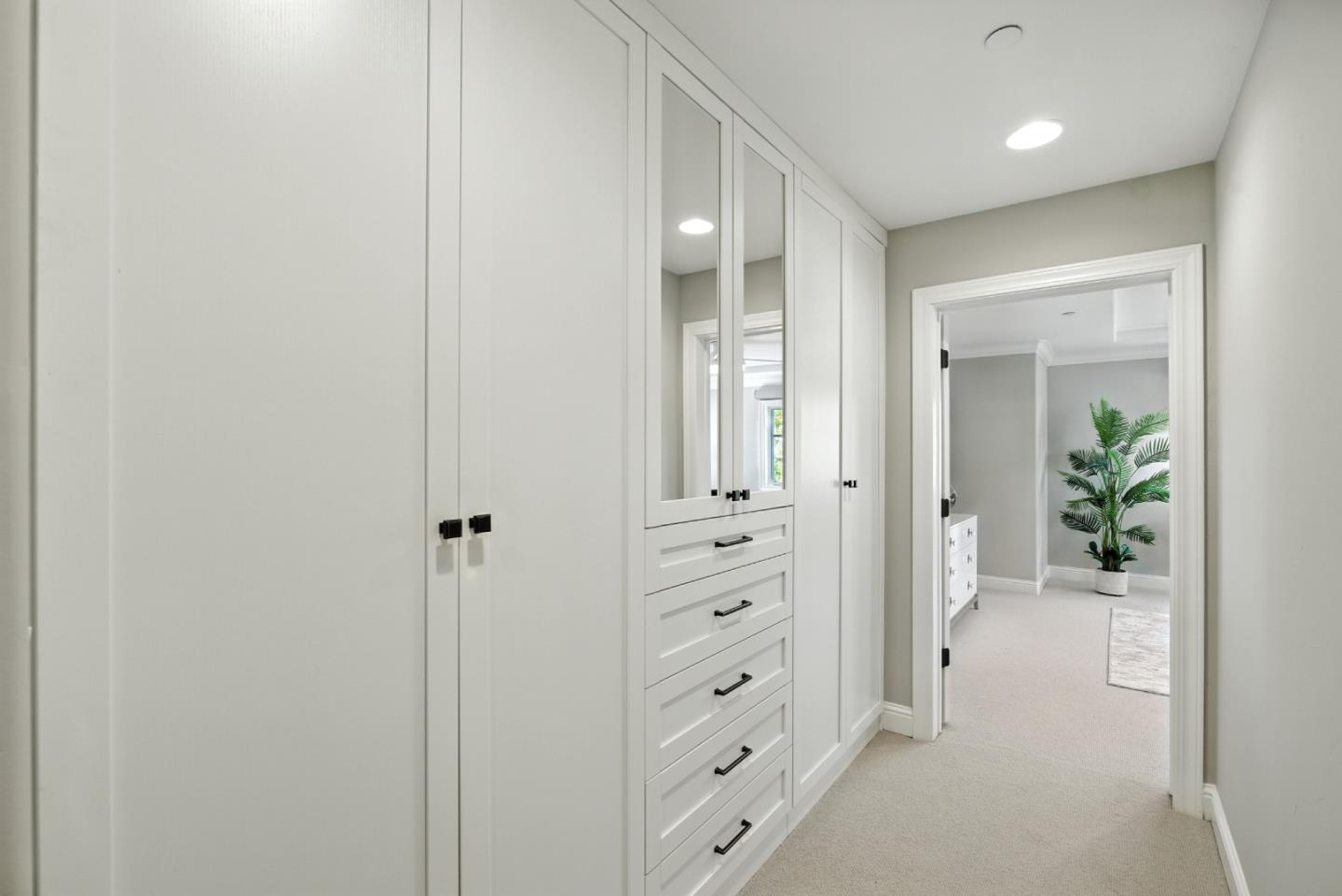 Detail Gallery Image 27 of 53 For 270 Oakview Dr, San Carlos,  CA 94070 - 4 Beds | 3 Baths