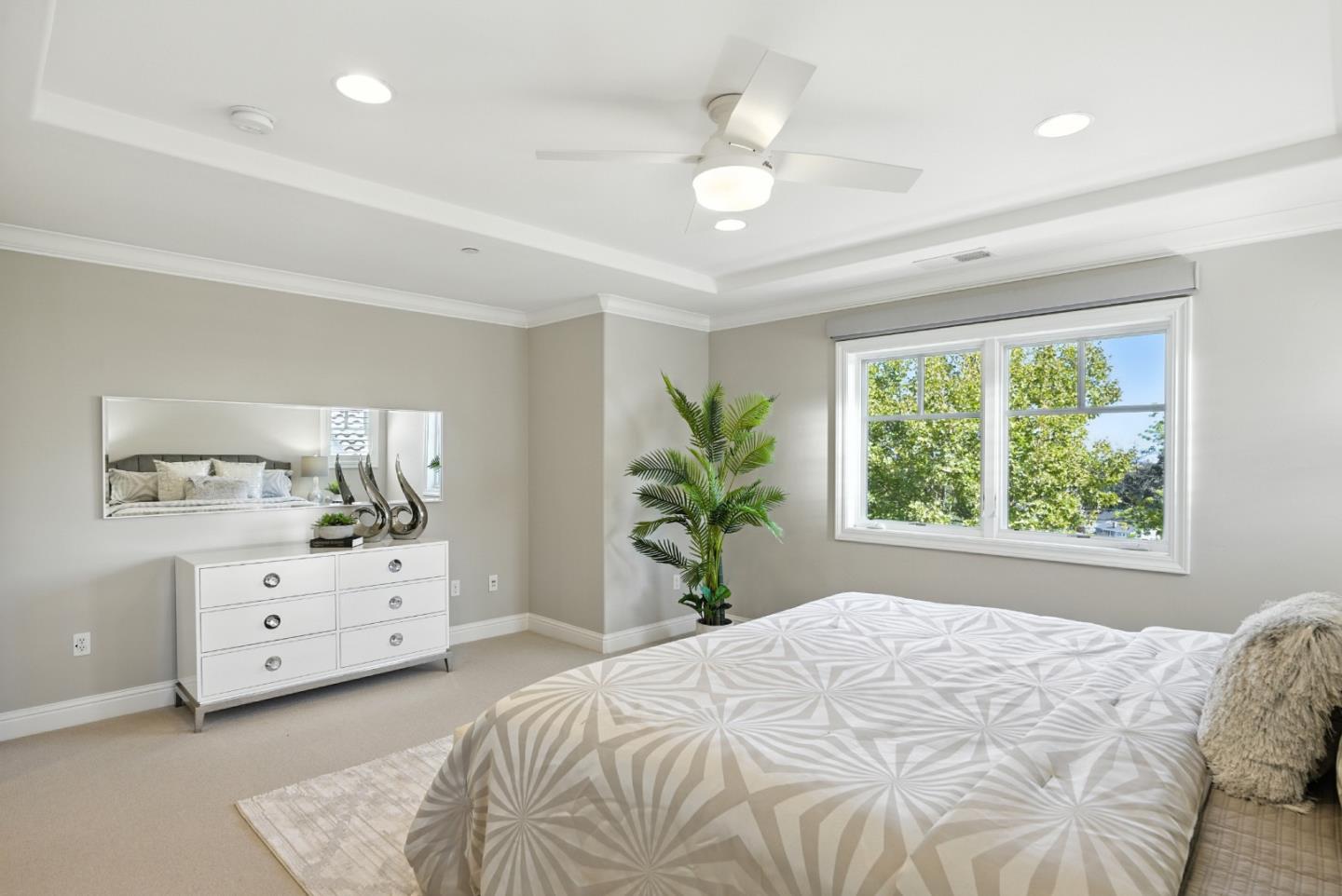Detail Gallery Image 31 of 53 For 270 Oakview Dr, San Carlos,  CA 94070 - 4 Beds | 3 Baths
