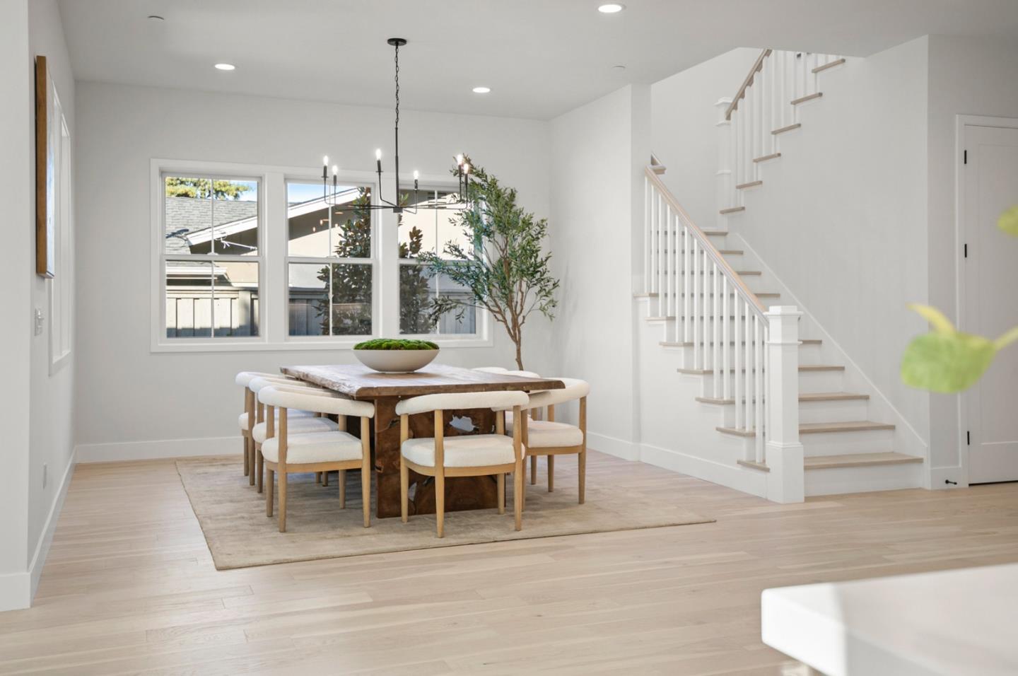 Detail Gallery Image 18 of 51 For 3070 Sterling Way, Redwood City,  CA 94061 - 4 Beds | 4/1 Baths