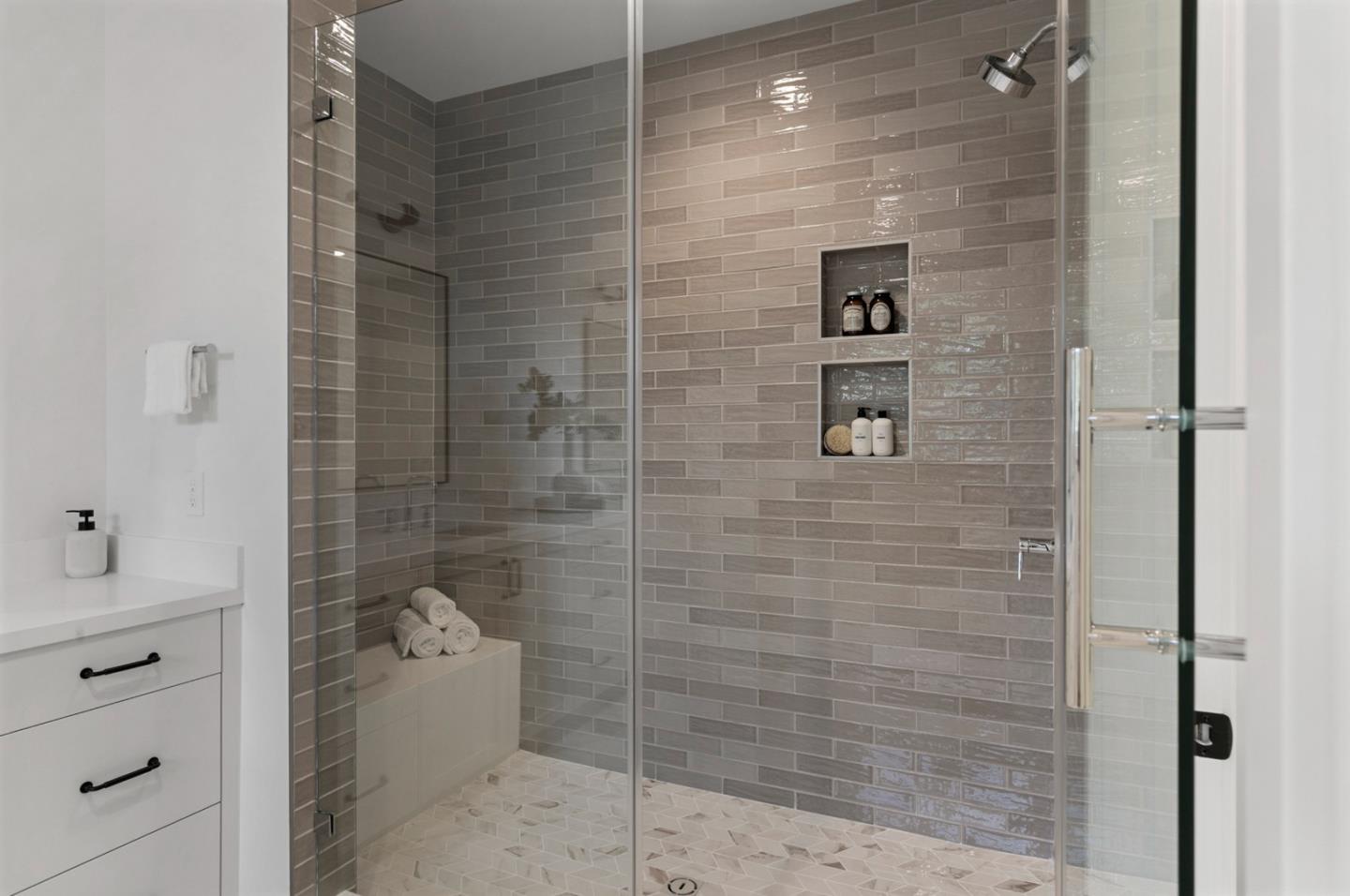 Detail Gallery Image 28 of 51 For 3070 Sterling Way, Redwood City,  CA 94061 - 4 Beds | 4/1 Baths