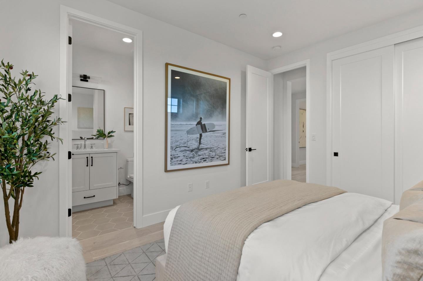 Detail Gallery Image 31 of 51 For 3070 Sterling Way, Redwood City,  CA 94061 - 4 Beds | 4/1 Baths