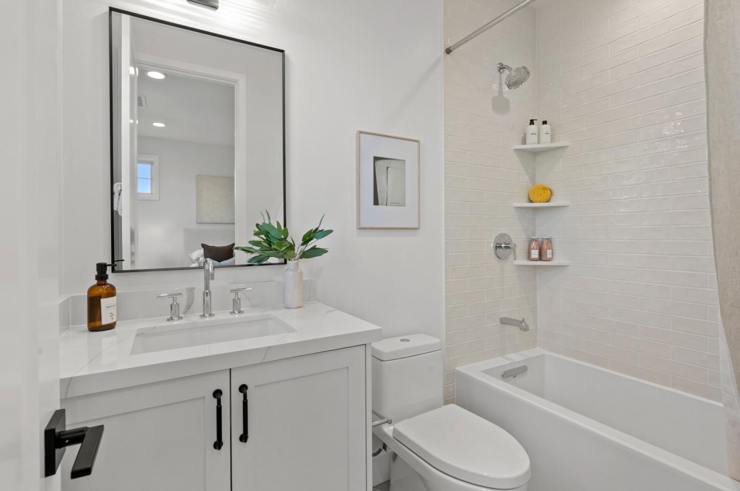Detail Gallery Image 32 of 51 For 3070 Sterling Way, Redwood City,  CA 94061 - 4 Beds | 4/1 Baths