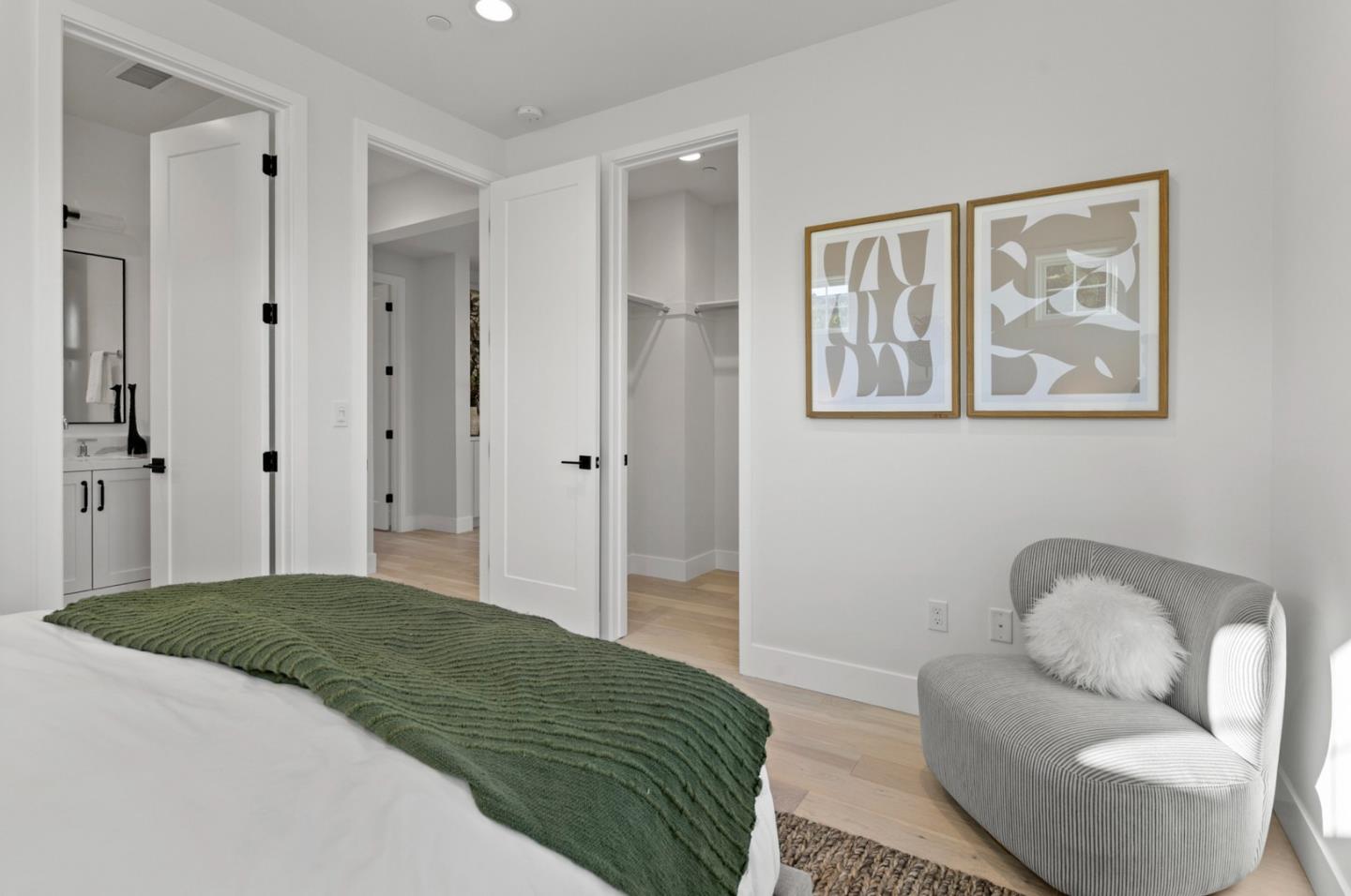 Detail Gallery Image 34 of 51 For 3070 Sterling Way, Redwood City,  CA 94061 - 4 Beds | 4/1 Baths