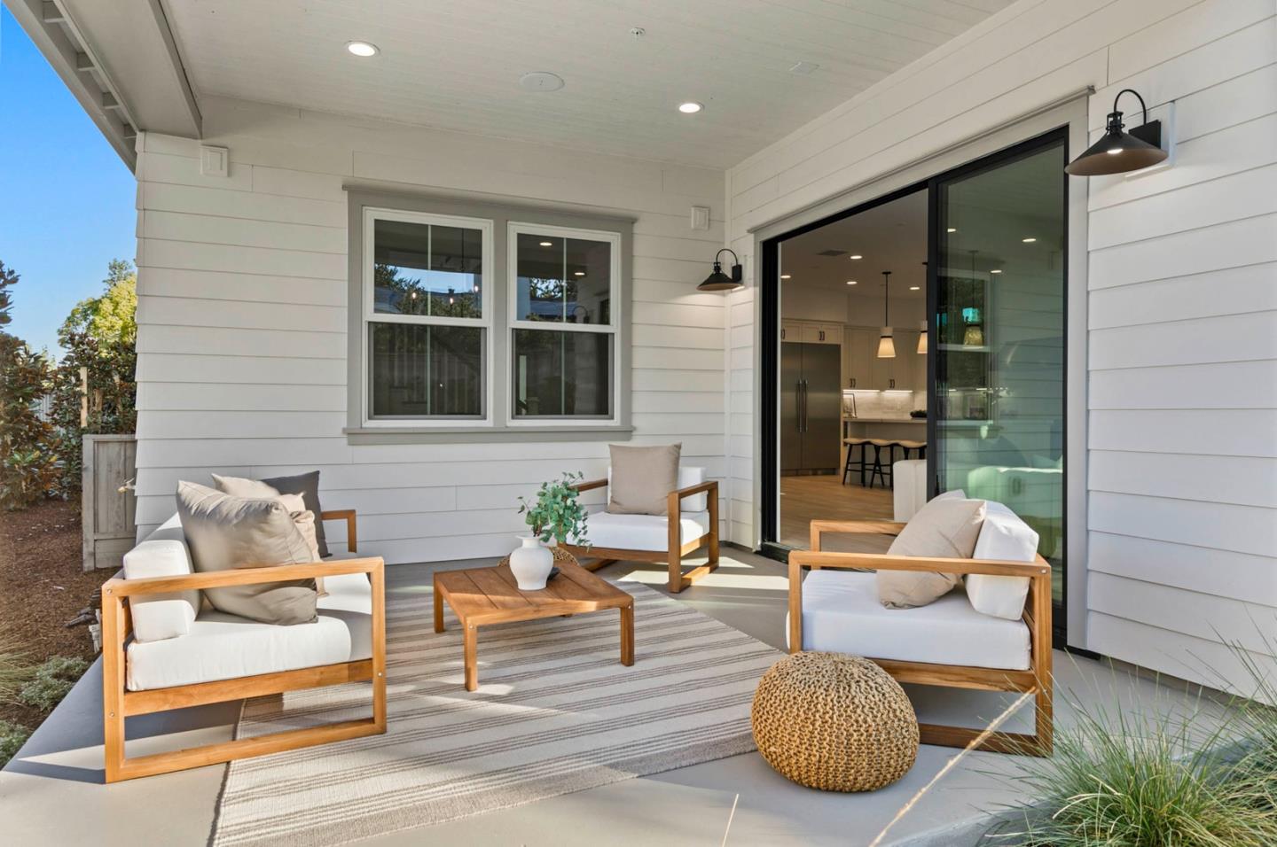 Detail Gallery Image 43 of 51 For 3070 Sterling Way, Redwood City,  CA 94061 - 4 Beds | 4/1 Baths