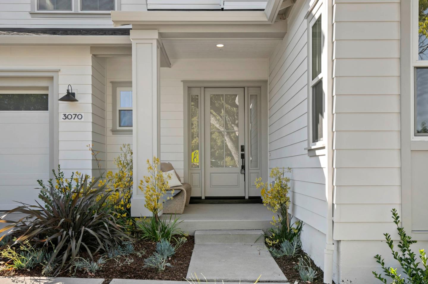 Detail Gallery Image 5 of 51 For 3070 Sterling Way, Redwood City,  CA 94061 - 4 Beds | 4/1 Baths