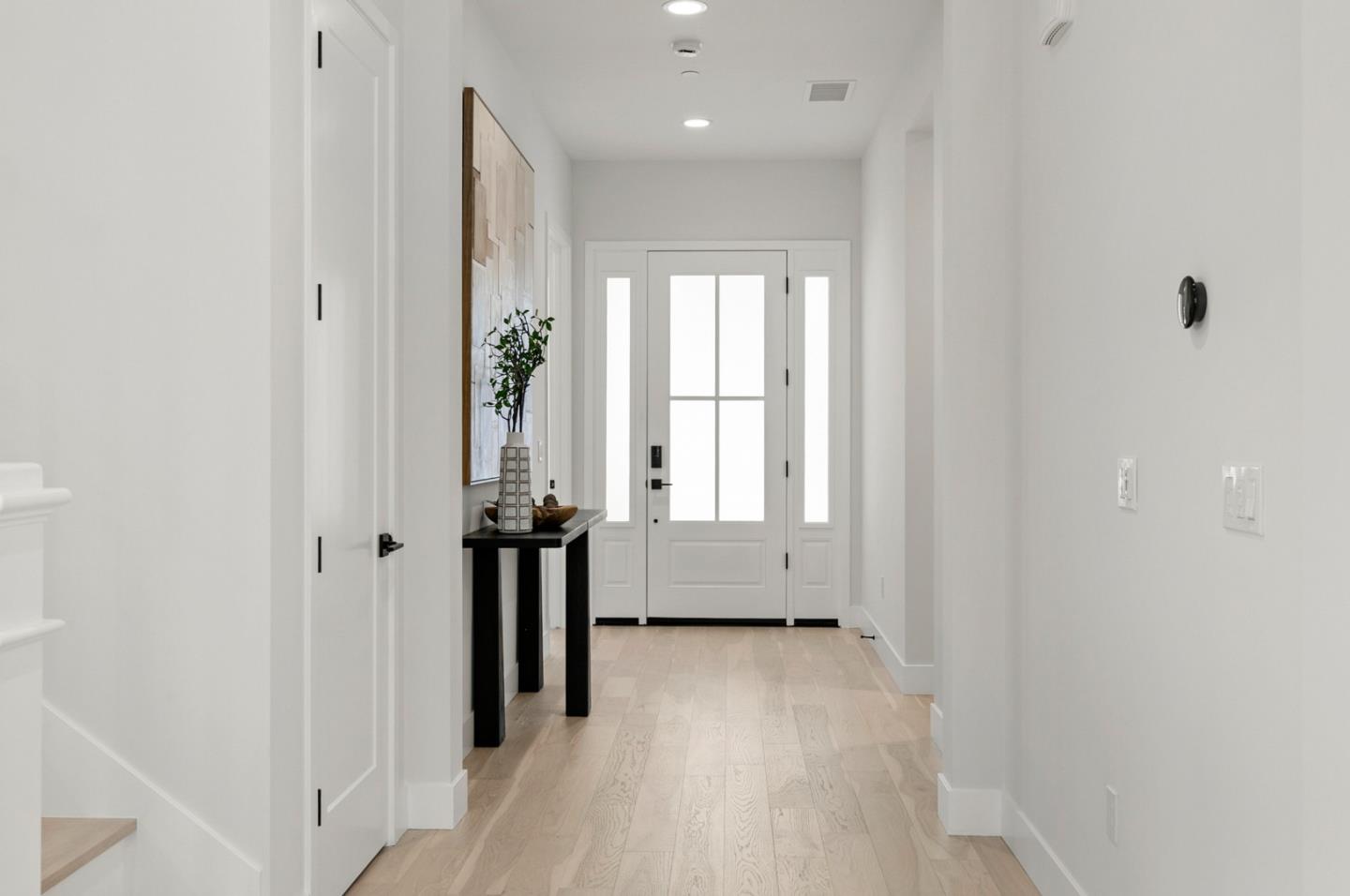Detail Gallery Image 6 of 51 For 3070 Sterling Way, Redwood City,  CA 94061 - 4 Beds | 4/1 Baths