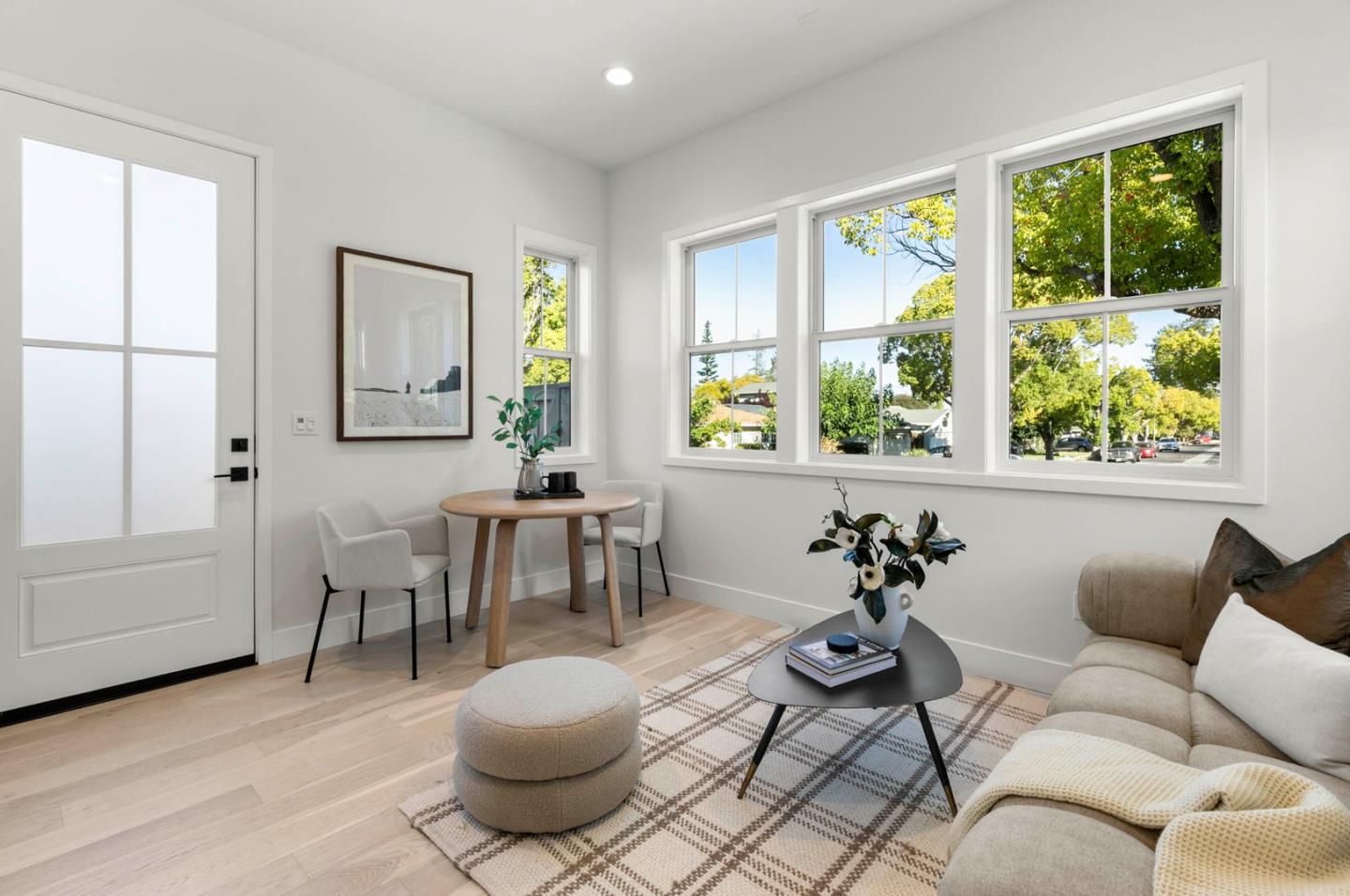 Detail Gallery Image 7 of 51 For 3070 Sterling Way, Redwood City,  CA 94061 - 4 Beds | 4/1 Baths