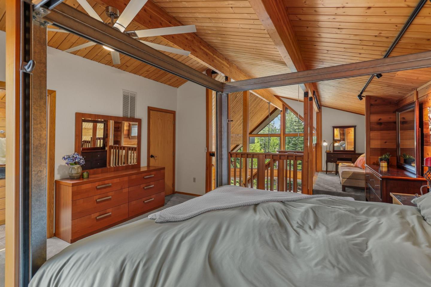 Detail Gallery Image 30 of 72 For 523 Peninsula Dr, Lake Almanor,  CA 96137 - 4 Beds | 3 Baths