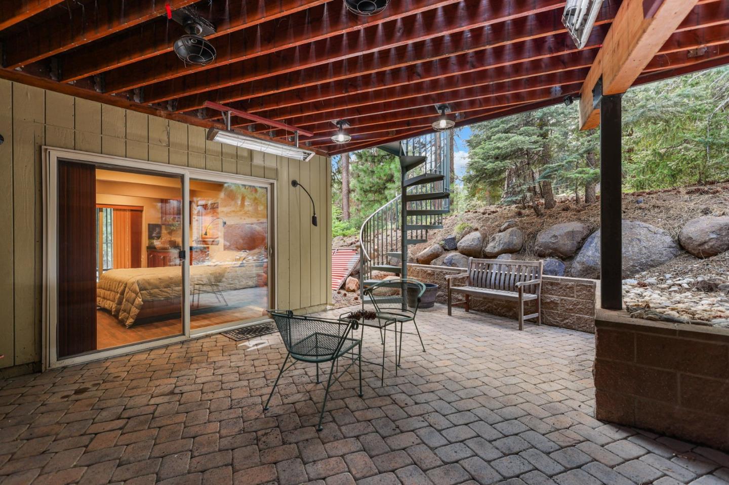 Detail Gallery Image 51 of 72 For 523 Peninsula Dr, Lake Almanor,  CA 96137 - 4 Beds | 3 Baths