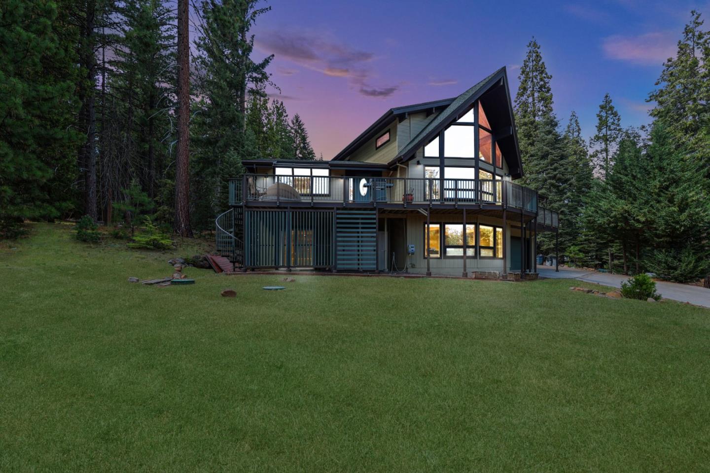 Detail Gallery Image 59 of 72 For 523 Peninsula Dr, Lake Almanor,  CA 96137 - 4 Beds | 3 Baths