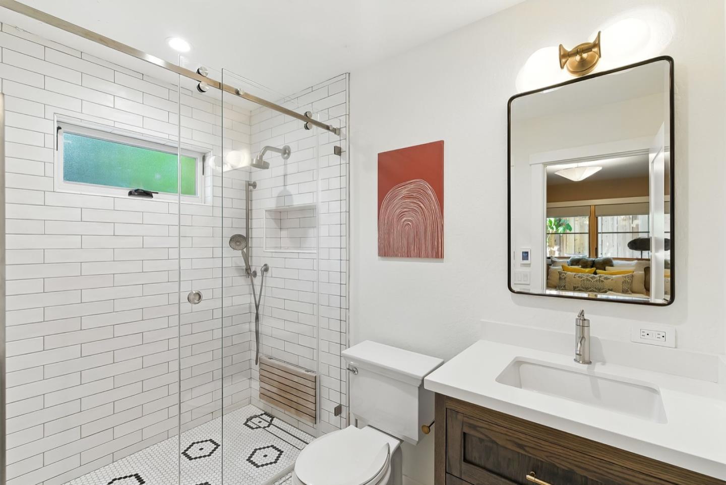Detail Gallery Image 15 of 44 For 2608 Cipriani Blvd, Belmont,  CA 94002 - 4 Beds | 2 Baths