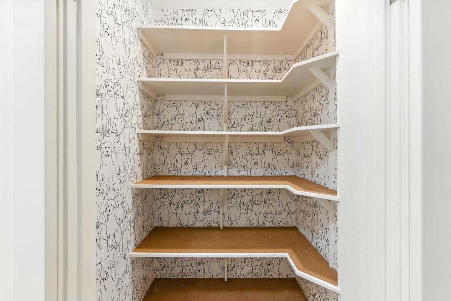 Detail Gallery Image 23 of 44 For 2608 Cipriani Blvd, Belmont,  CA 94002 - 4 Beds | 2 Baths