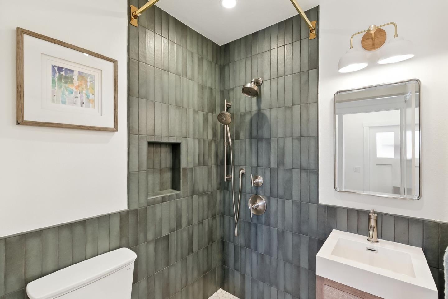 Detail Gallery Image 28 of 44 For 2608 Cipriani Blvd, Belmont,  CA 94002 - 4 Beds | 2 Baths