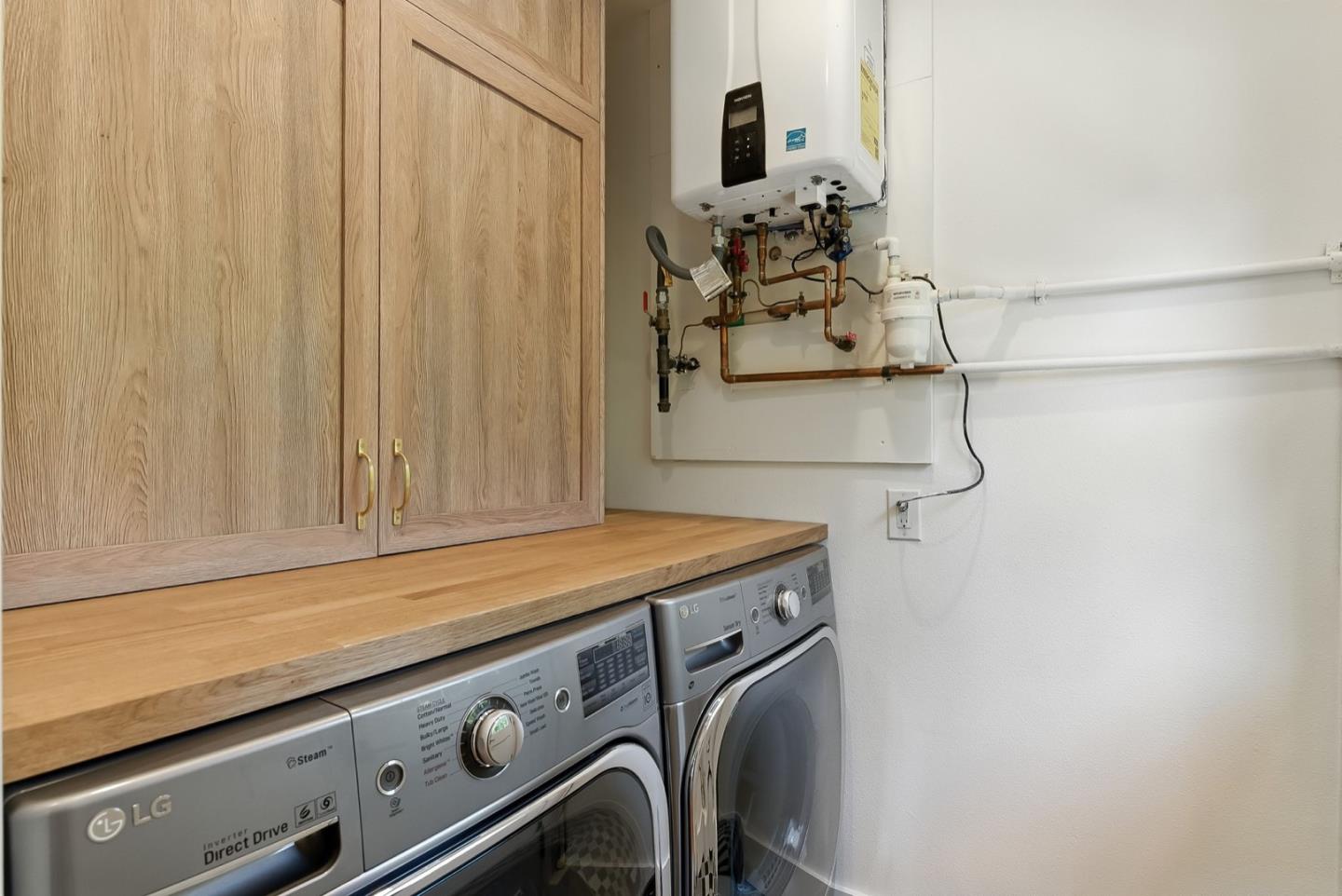 Detail Gallery Image 29 of 44 For 2608 Cipriani Blvd, Belmont,  CA 94002 - 4 Beds | 2 Baths