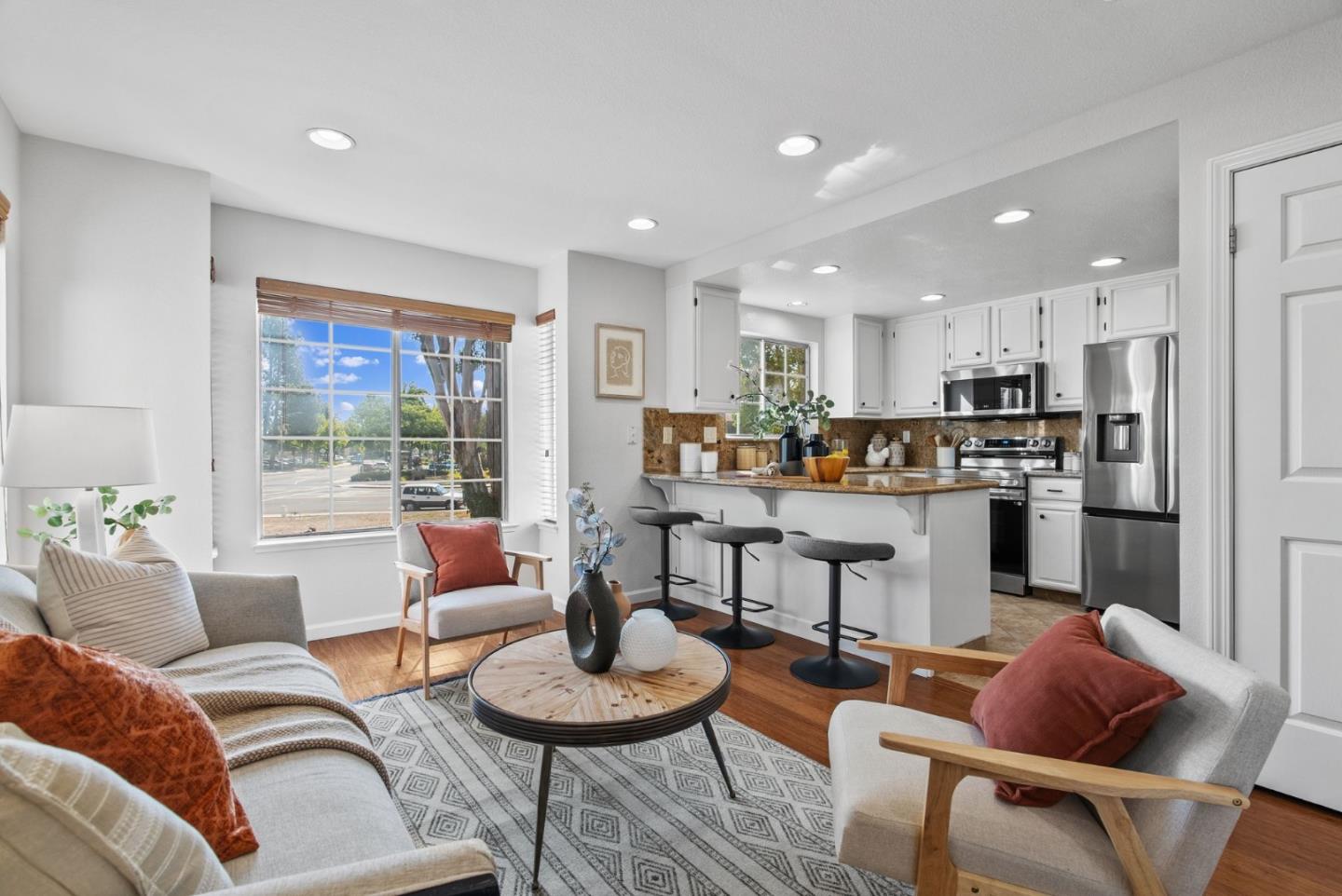 Detail Gallery Image 11 of 37 For 1806 Park Vista Cir, Santa Clara,  CA 95050 - 3 Beds | 2/1 Baths