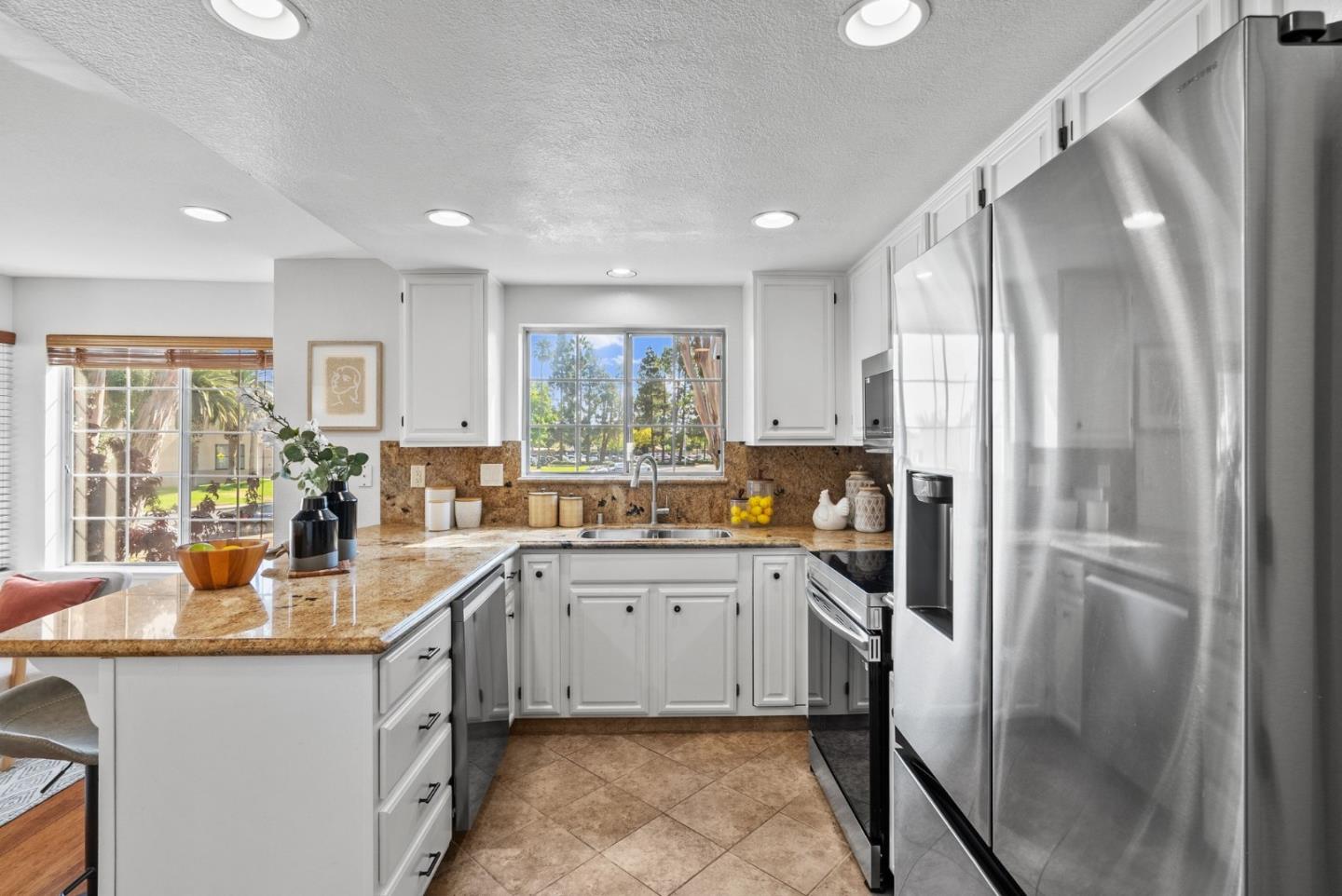 Detail Gallery Image 13 of 37 For 1806 Park Vista Cir, Santa Clara,  CA 95050 - 3 Beds | 2/1 Baths