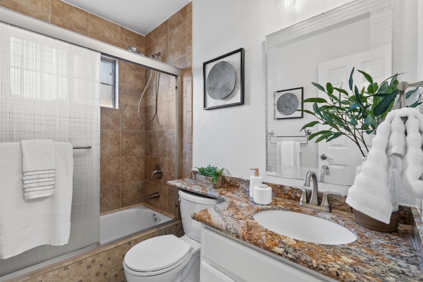 Detail Gallery Image 25 of 37 For 1806 Park Vista Cir, Santa Clara,  CA 95050 - 3 Beds | 2/1 Baths